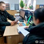 На Чернігівщині жінка продавала неіснуючі товари в Інтернеті: серійну шахрайку вже затримали